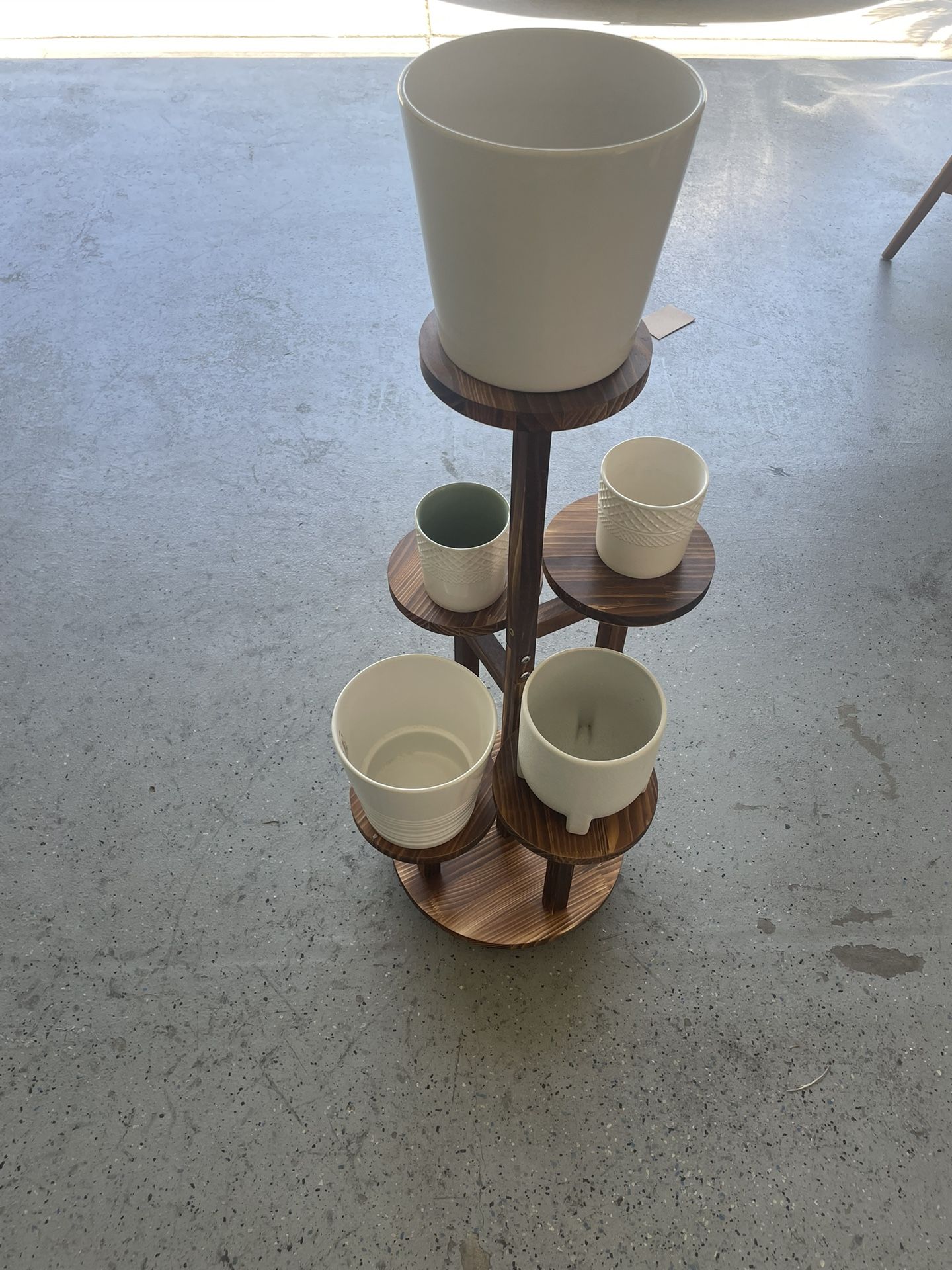 Geebobo Plant Stand