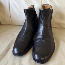 Salvatore Ferragamo Black Leather Ankle Boots – Size 7,5