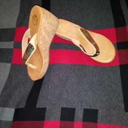 Ladies Juicy Couture Wedges Gold Detailing Never Worn!
