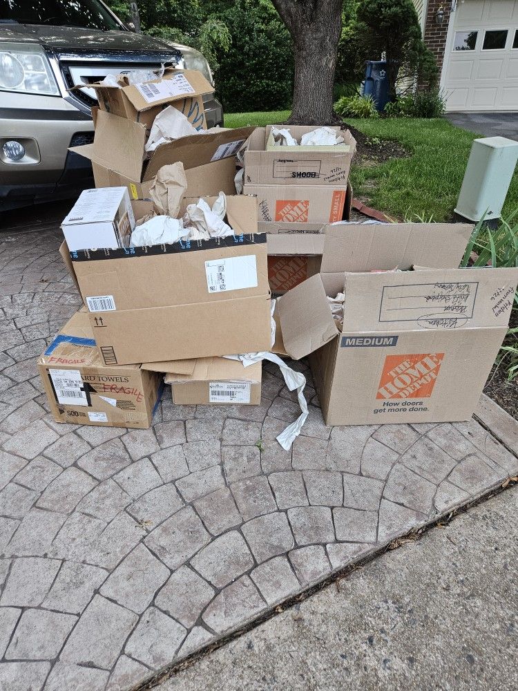 Free Moving Boxes 
