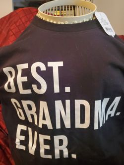 M- BEST Grandma Ever Short Sleeve Shirt.