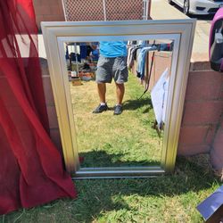 30"x46 mirror