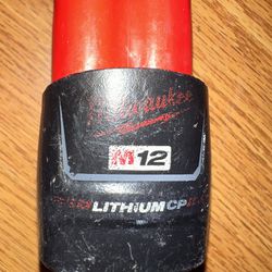 M12 2.5 battery