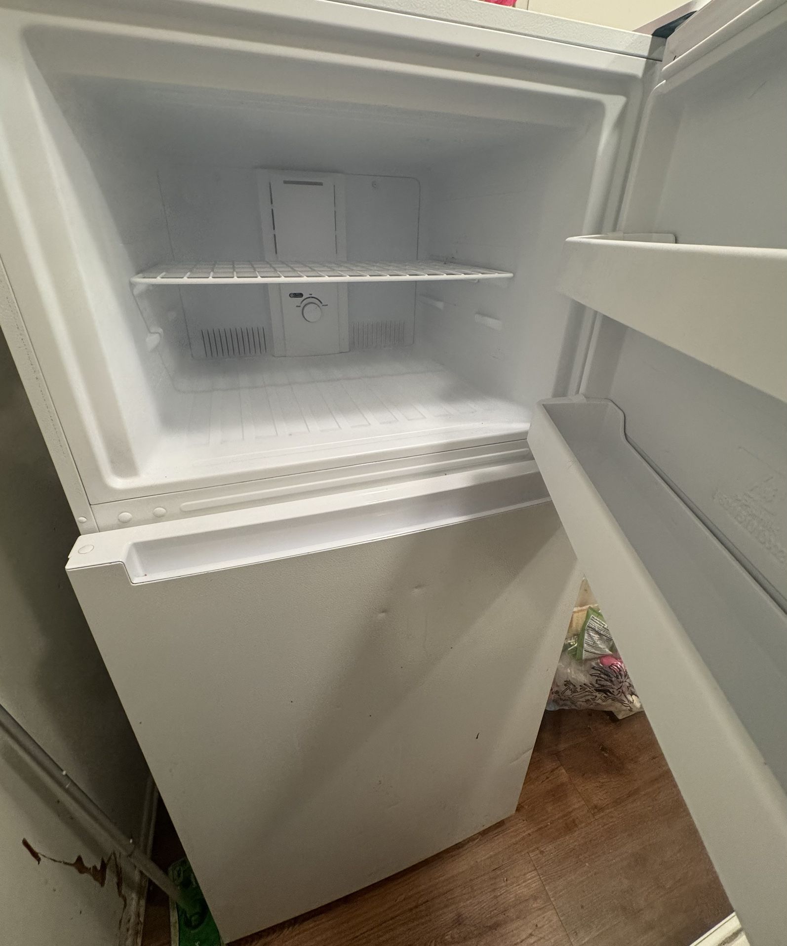 Fridge $200