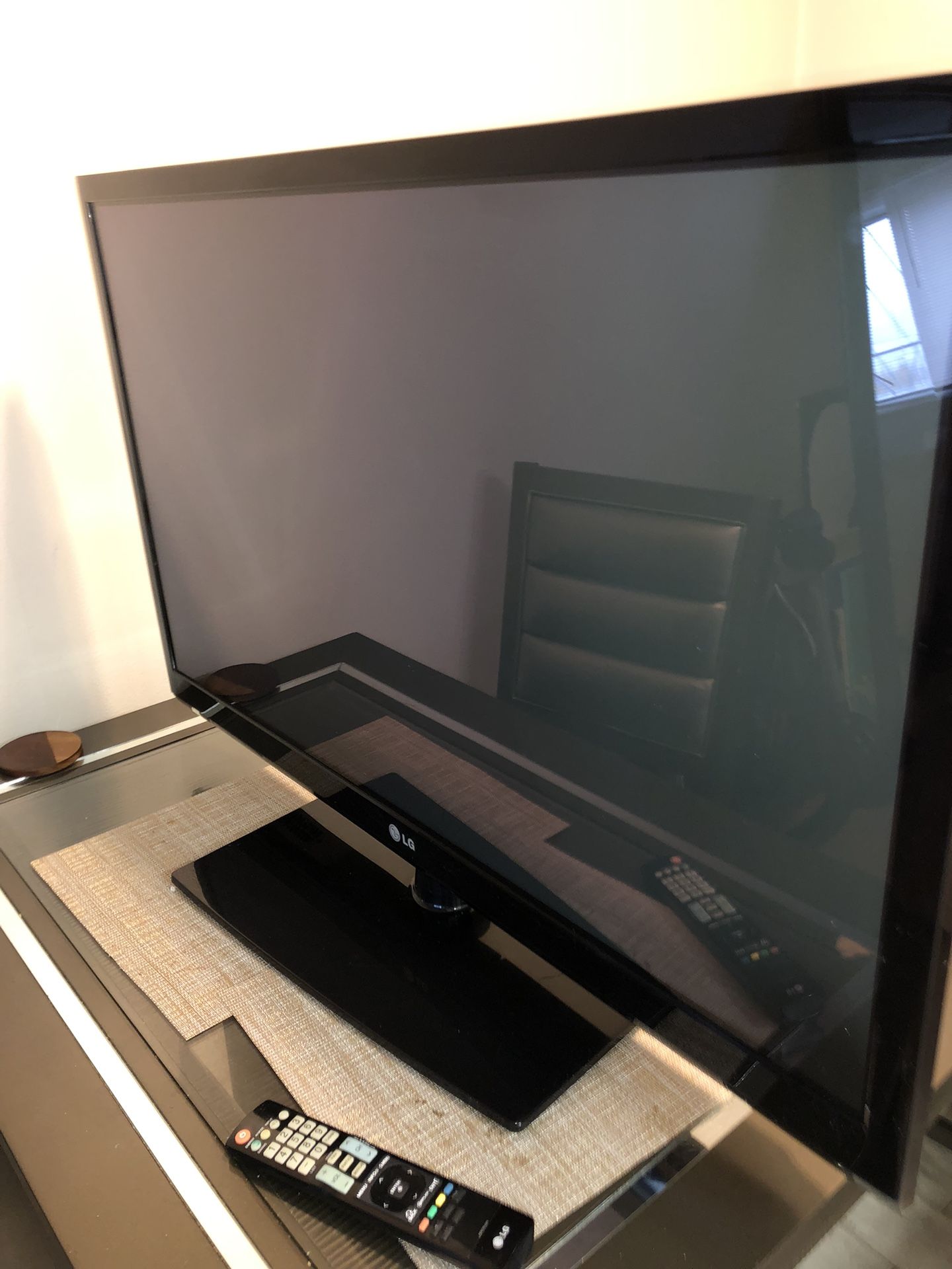 LG 42PJ350 42" Class HD Plasma TV