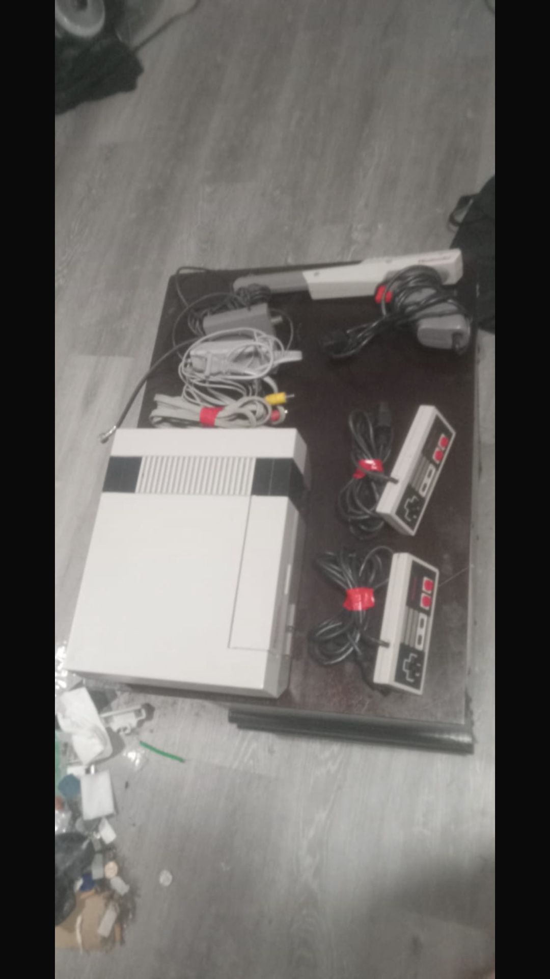 1985 Nintendo NES 001