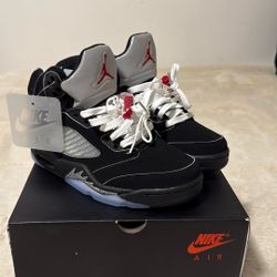 Jordan 5 Metallics 
