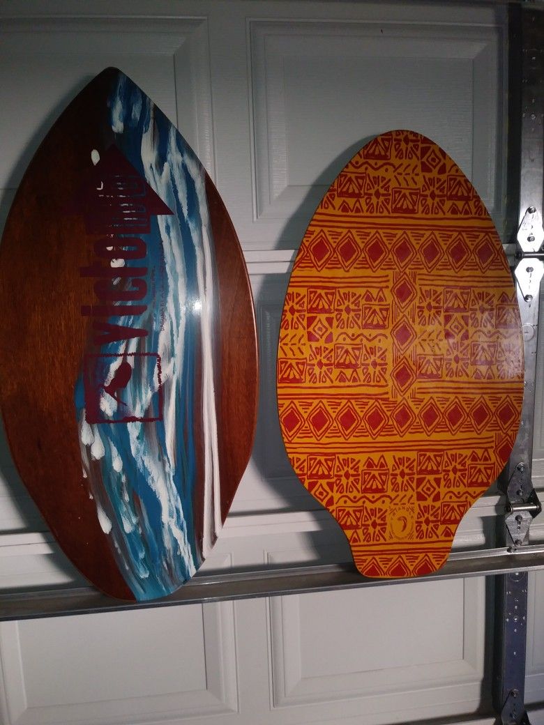 Victoria & TRIANGLE. Skimboards