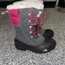 Girls Size 4 Super Cute North Face Snow Boots