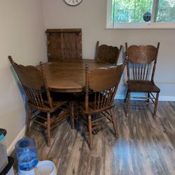 Solid Oak Dinning Table Set With 4 Chairs