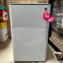 branch small filing cabinet- ‼️ Slightly Dented