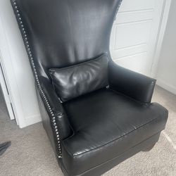 Accent chair 