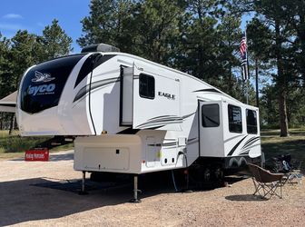 2022 Jayco Eagle 28.5RST 5th wheel