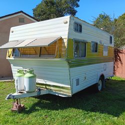 1977 KOMFORT 14FT TRAVEL TRAILER