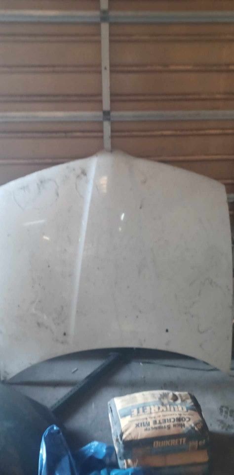 03 Mitsubishi Diamante Hood
