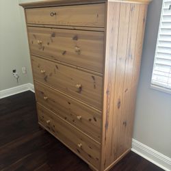 Wooden Dresser with Locking Top Drawer. 4'6" x 3'7" x 1'7.5"
