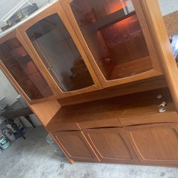 Buffet cabinet