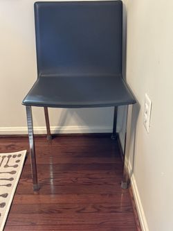 Modern Dark Blue (Carbon Gray) Leather Chair