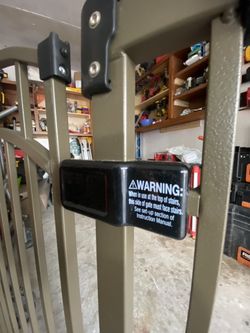 Extra Wide Baby Gate Homesafe By Summer Brand.