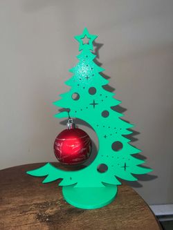 Green Metal Christmas Tree Tabletop Decoration