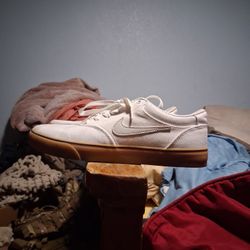 Nike SB Chron 2 Skate Shoes
