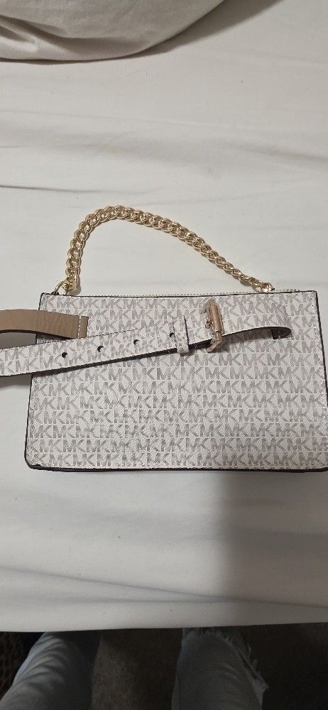 Micheal Kors White Pull Chain Waist Bag