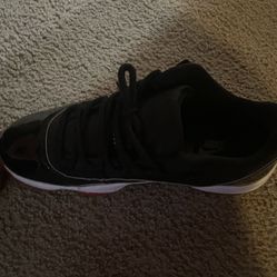jordan 11’s retro SIZE 11 BOTH SHOES