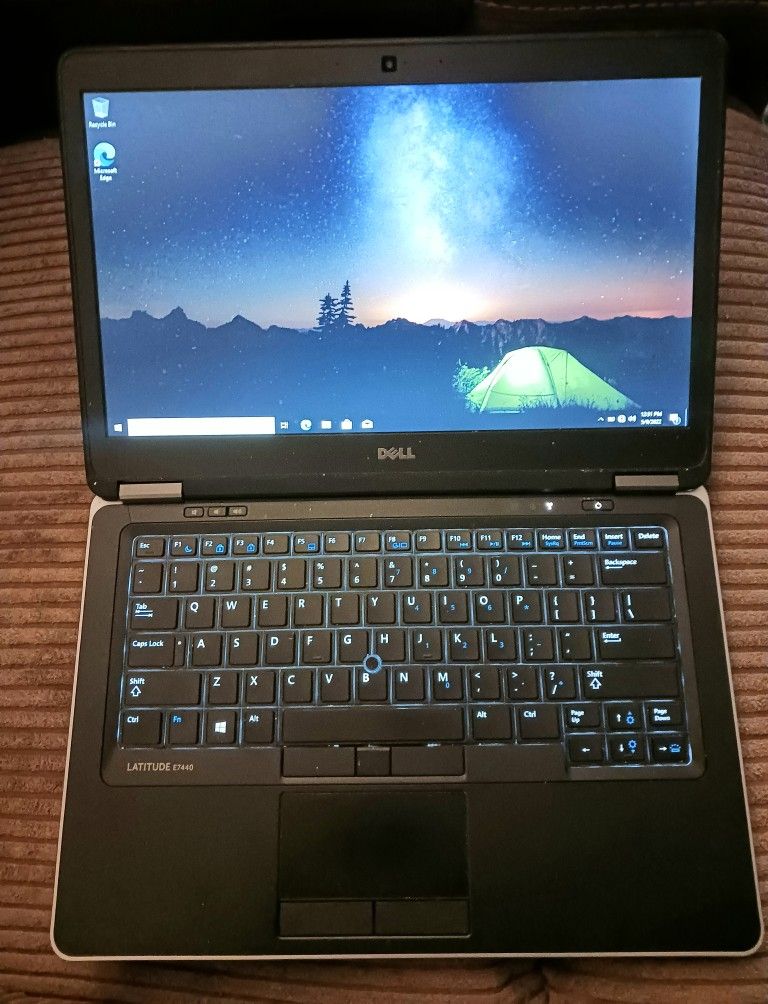 Dell Latitude UltraBook Laptop Intel Core i5 CPU 8GB RAM 256GB SSD Webcam Wi-Fi & Bluetooth Wireless Windows 11 Professional