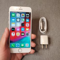 iPhone 6 - UNLOCKED - Like New  