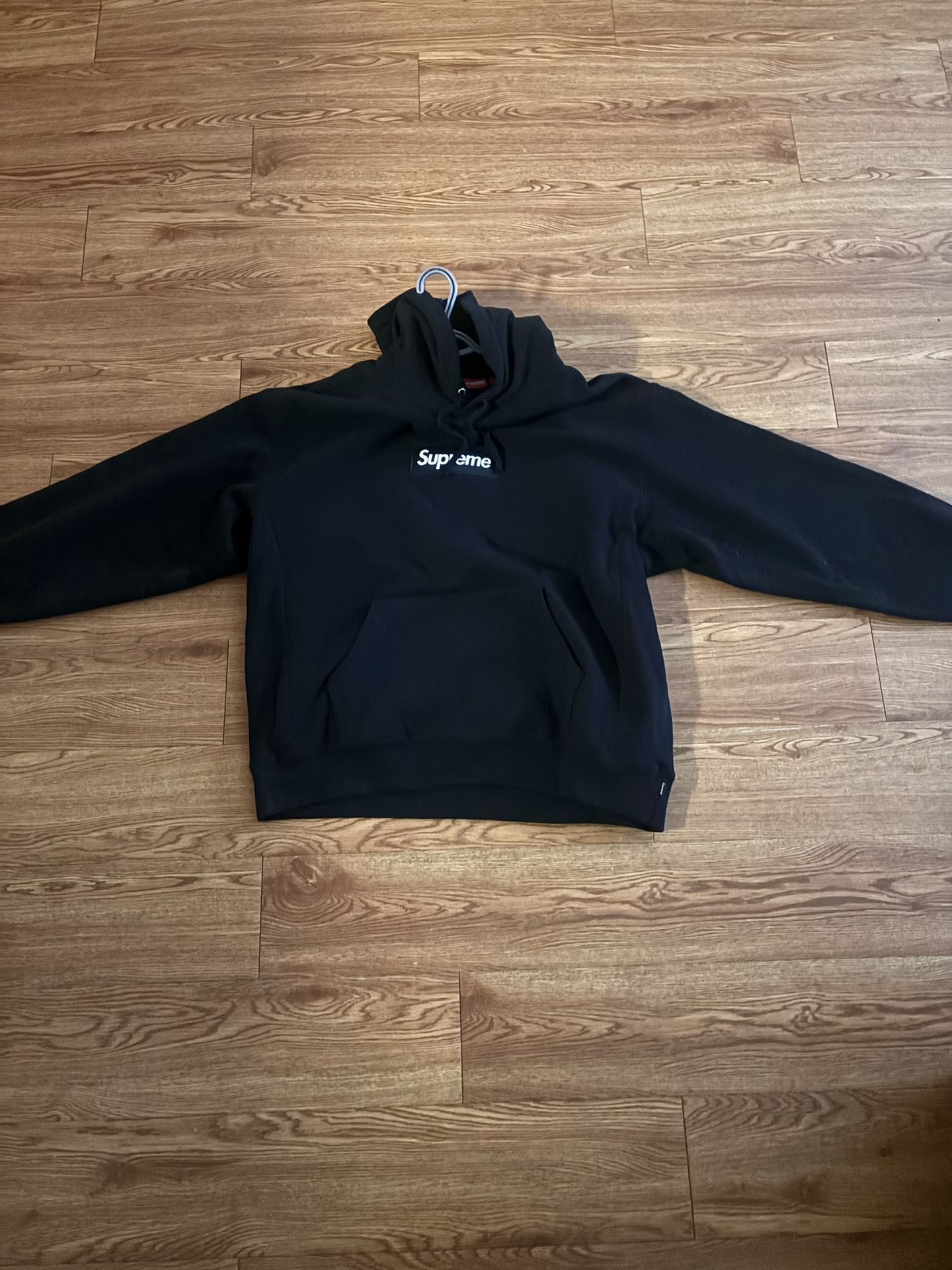 Supreme hoodie