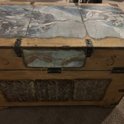 Large Storage Chest