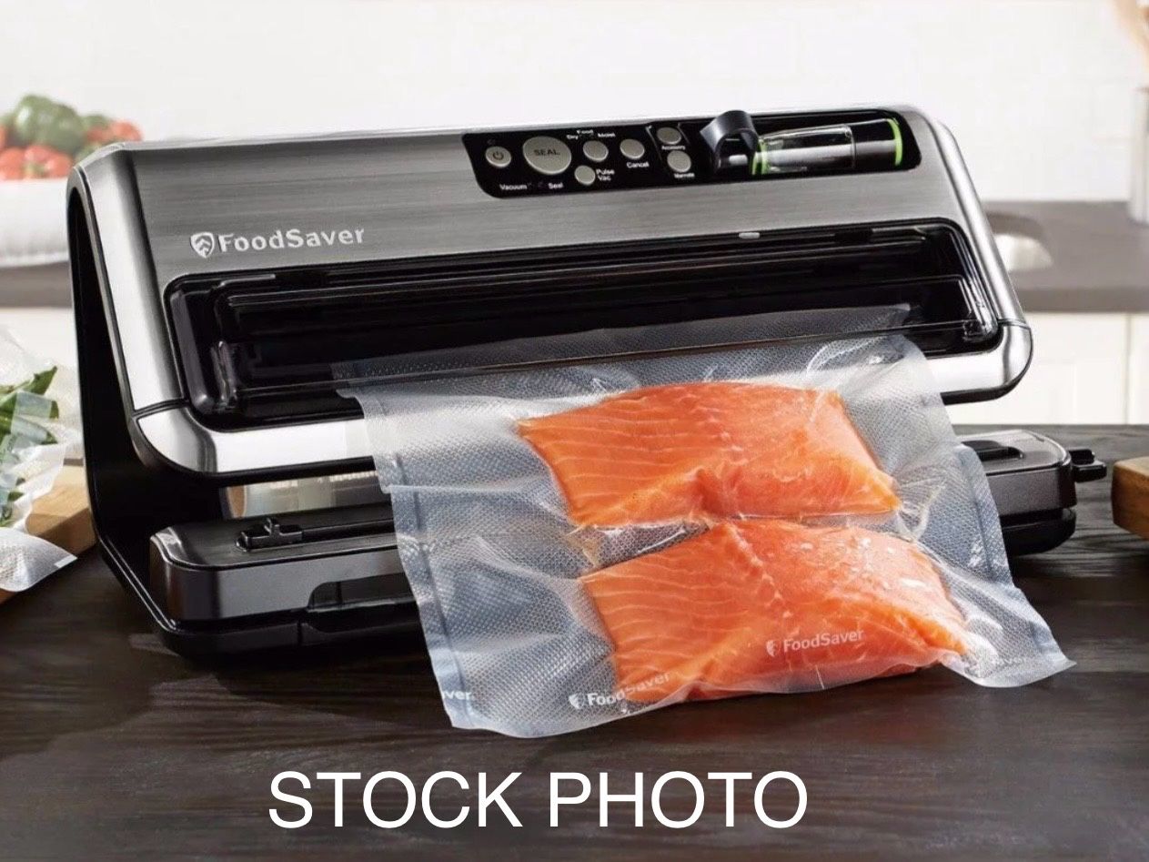 FoodSaver (FM5480) 2 In 1 Food Preservation System