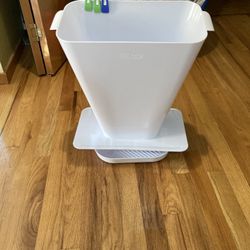 Reusable/cloth Diaper Toilet Spray Station 