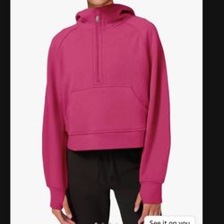 Size XL berry Quarter Zip Sweater