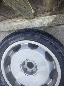 Cadillac Escalade Tyre & Rim