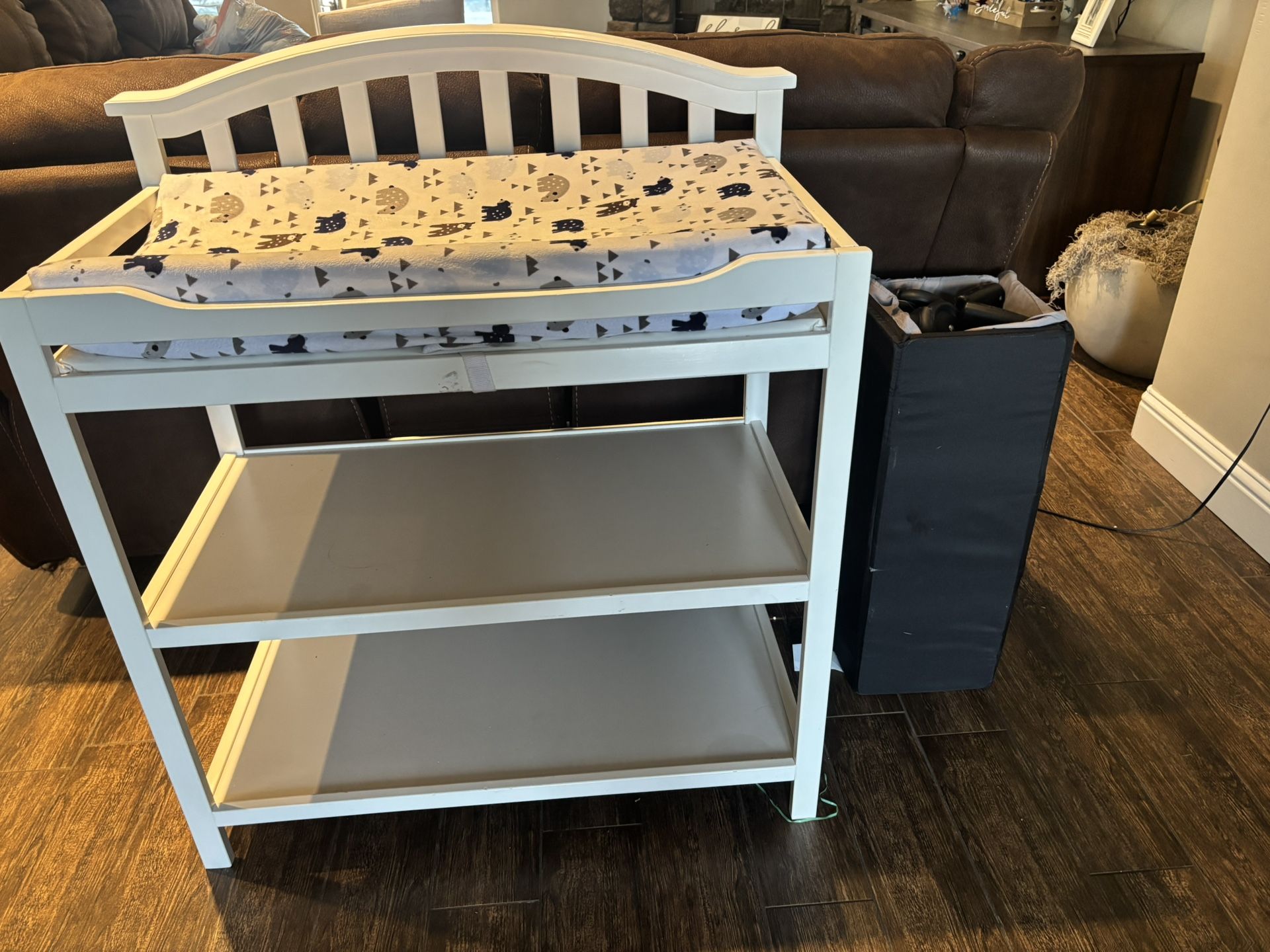 Baby Play Pin and Changing Table