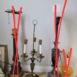 Vintage 3 Arm Brass Rembrandt Candelabra Table Lamp Halloween Decorations Hollywood Regency 