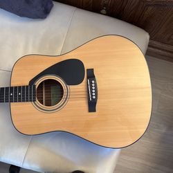 Yamaha Full Size Guitar