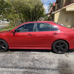 Toyota Camry SE Red 