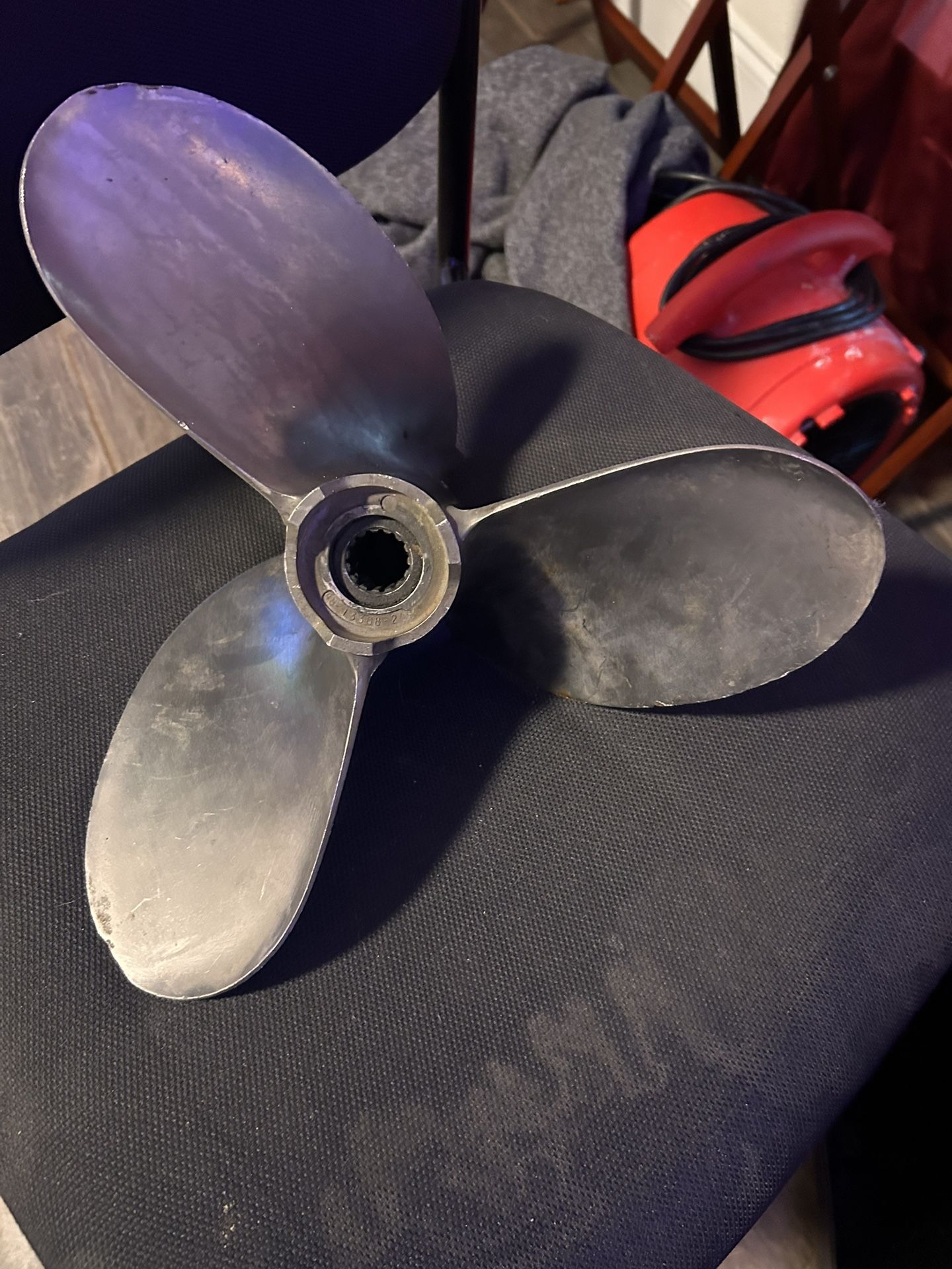 Mercury 24 Pitch 3 Blade 15 Spline 
