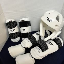Tusah Protective Taekwondo Sparring Gear Includes Headgear & Limb Guards& Backpack Included 