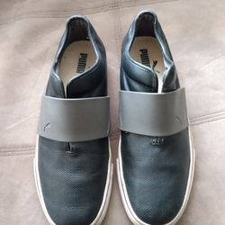 PUMAS SHOES MENS SIZE 10 1/2