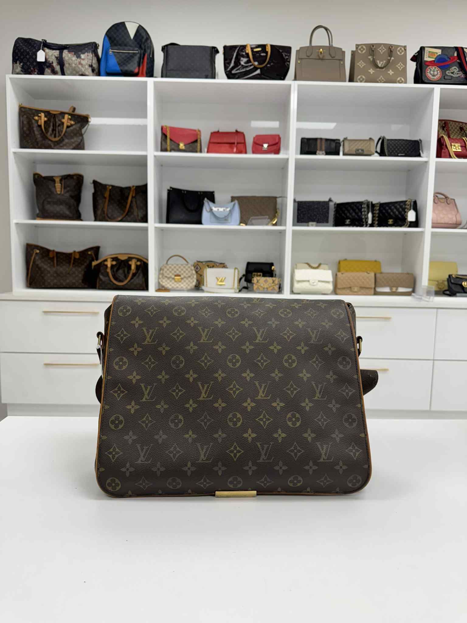 Louis Vuitton Monogram District MM Messenger Crossbody Bag