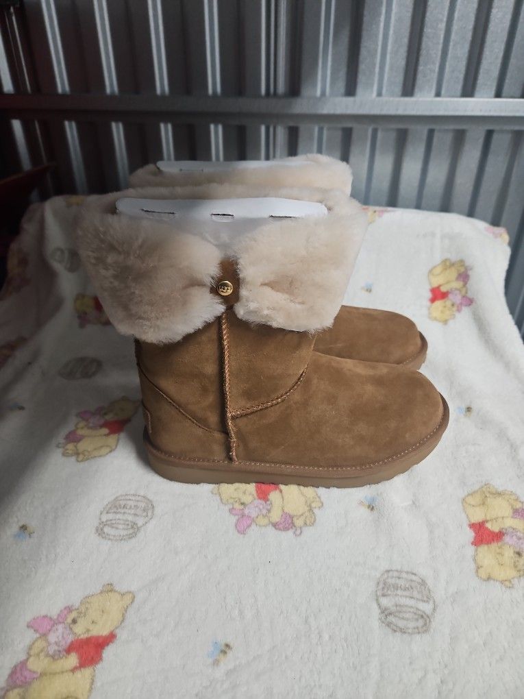UGG boots (5)