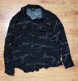 Milk & Honey Women's Black Script Print Button Down Shirt Size 1X