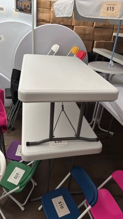 Kids adjusting height table for sale