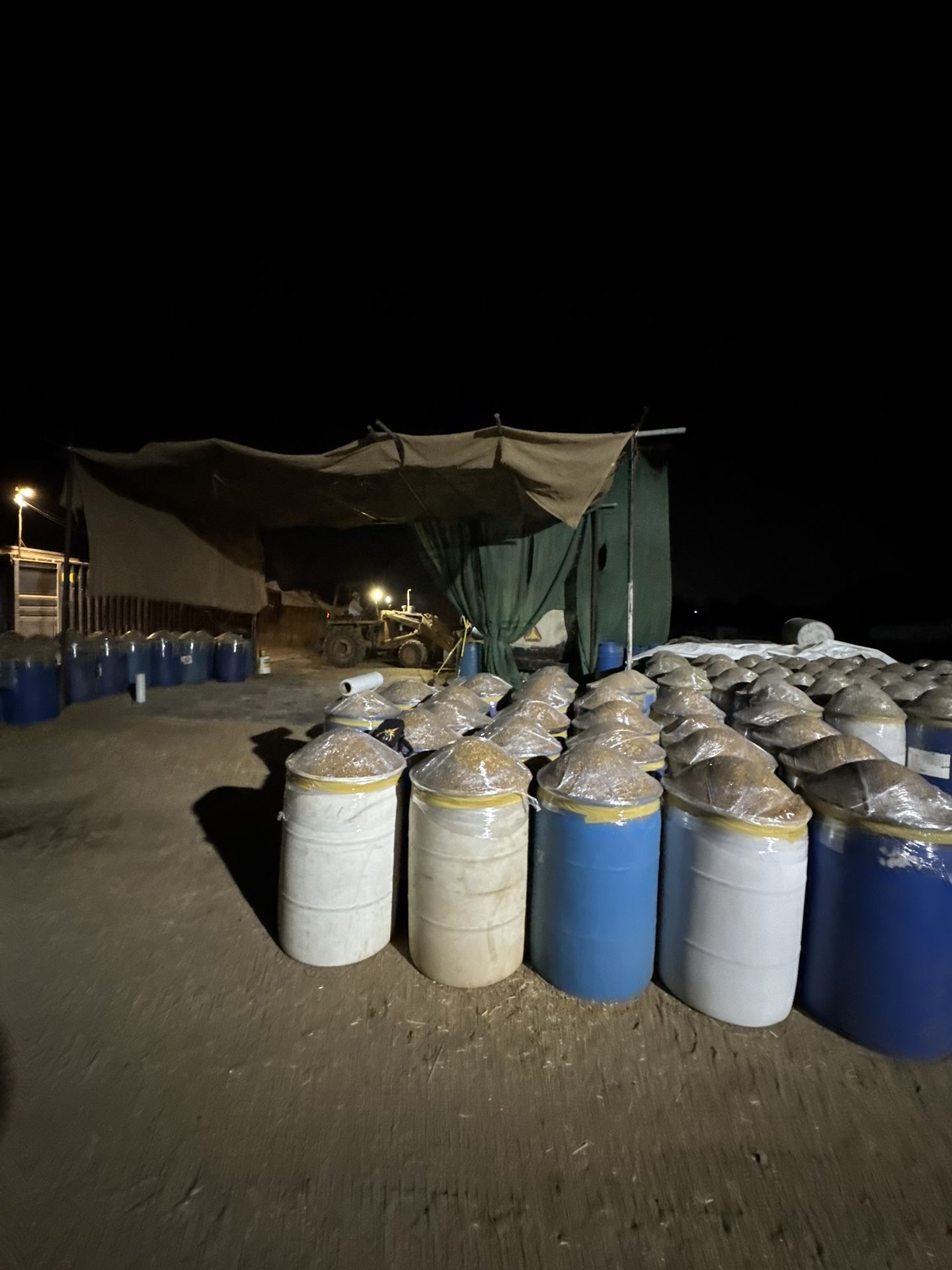 Alimento Para Caballo / Food For Farm Animals