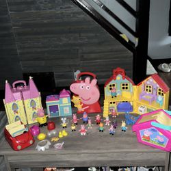 Vintage 2003 Peppa Pig Fold Carry Yellow House Playset Talking/Moving Red Car Figures and so much more in lot