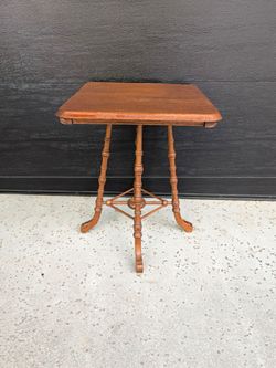 Antique Oak Spindle Leg Side Table