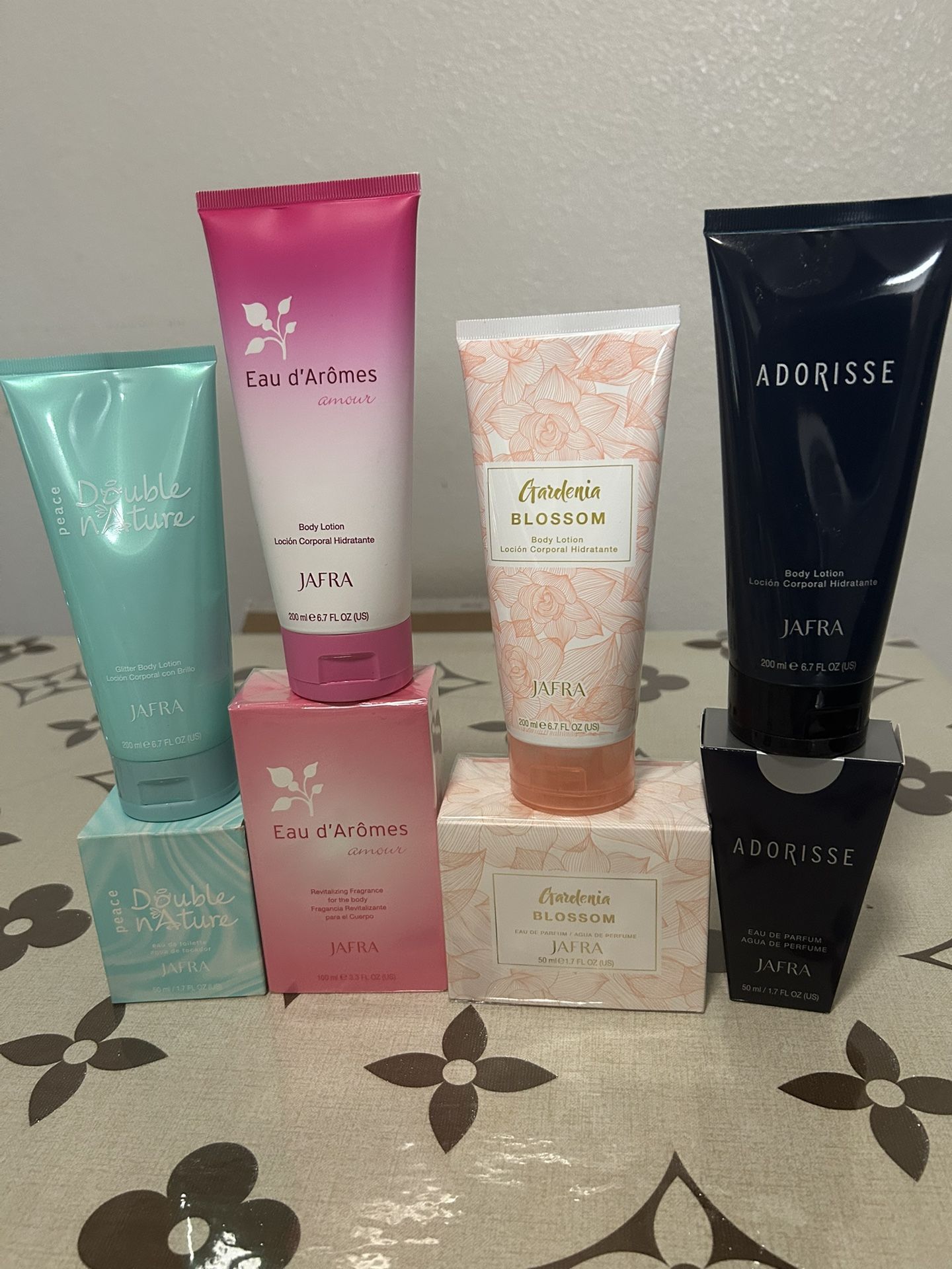 Perfumes Y Crema